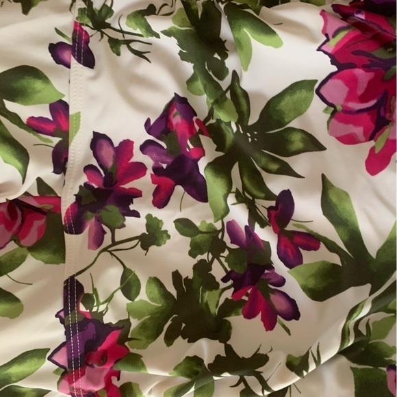 Togs of Australia Swimwear Floral Green Pink Slimming One Piece Sz 8 - Picture 5 of 6